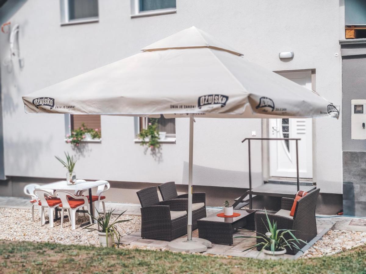 Villa-Apartments Bognar Velika ภายนอก รูปภาพ