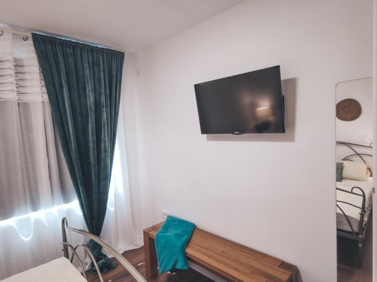 Villa-Apartments Bognar Velika ภายนอก รูปภาพ